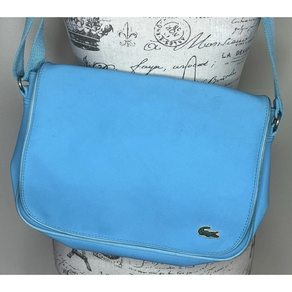 Lacoste Messenger Bag Sky Blue PVC New Classic 40 Retro Stripes *Needs Cleaning*